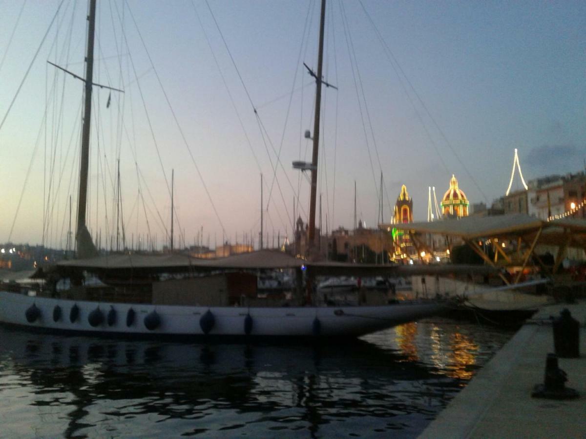 Townhouse Cospicua , Villa Bagian luar foto