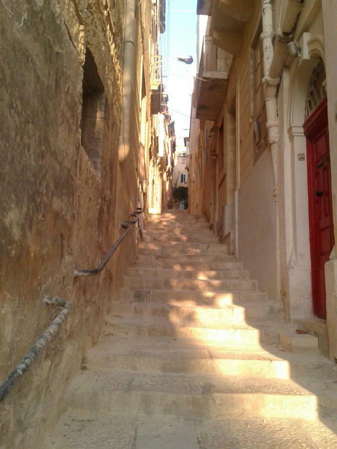Townhouse Cospicua , Villa Bagian luar foto