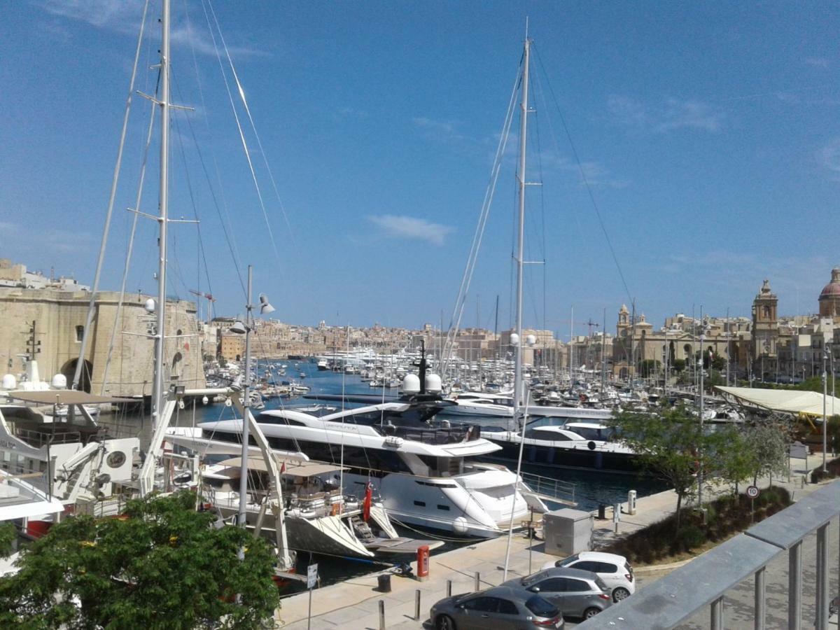 Townhouse Cospicua , Villa Bagian luar foto